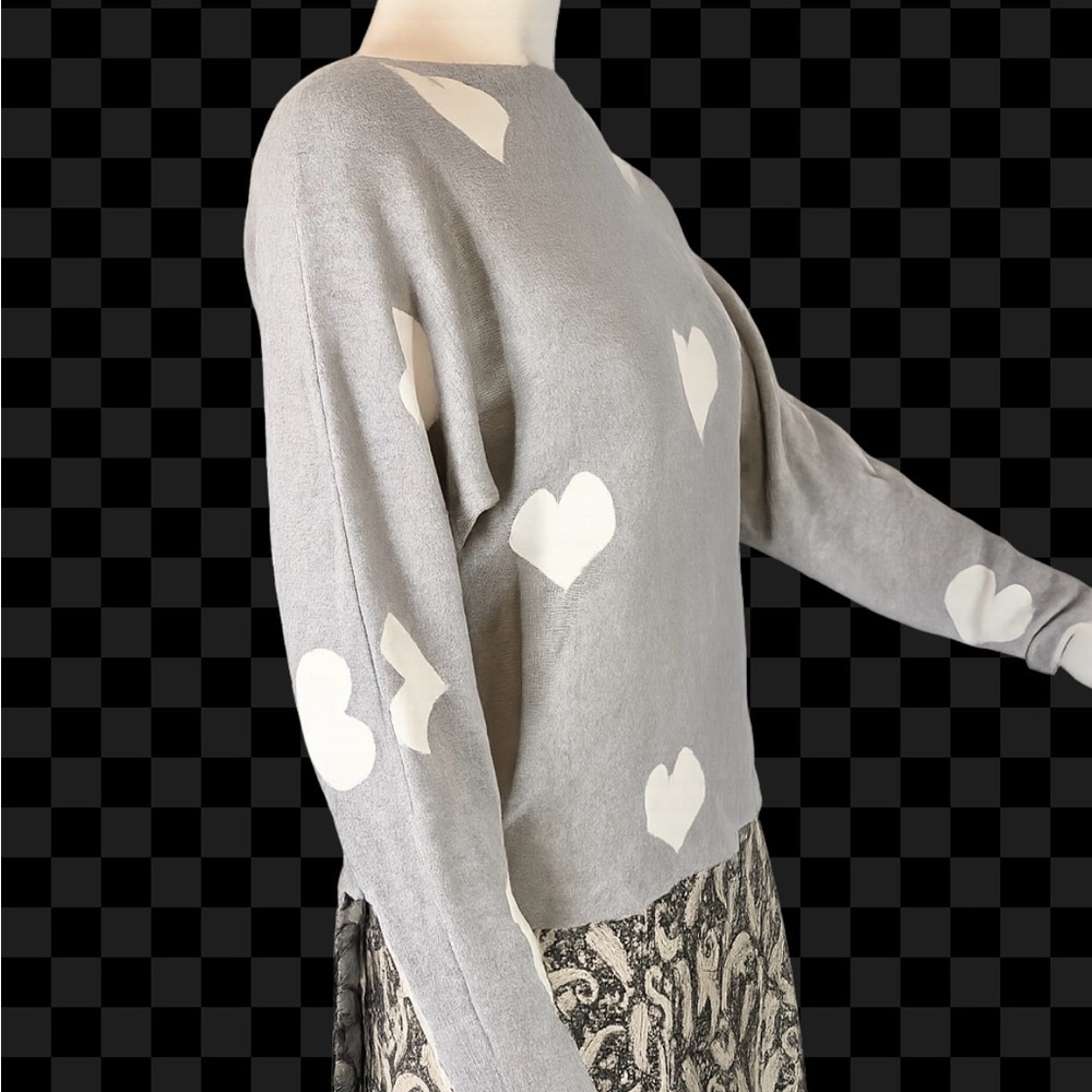 Belldini Gray and White Knit Sweater